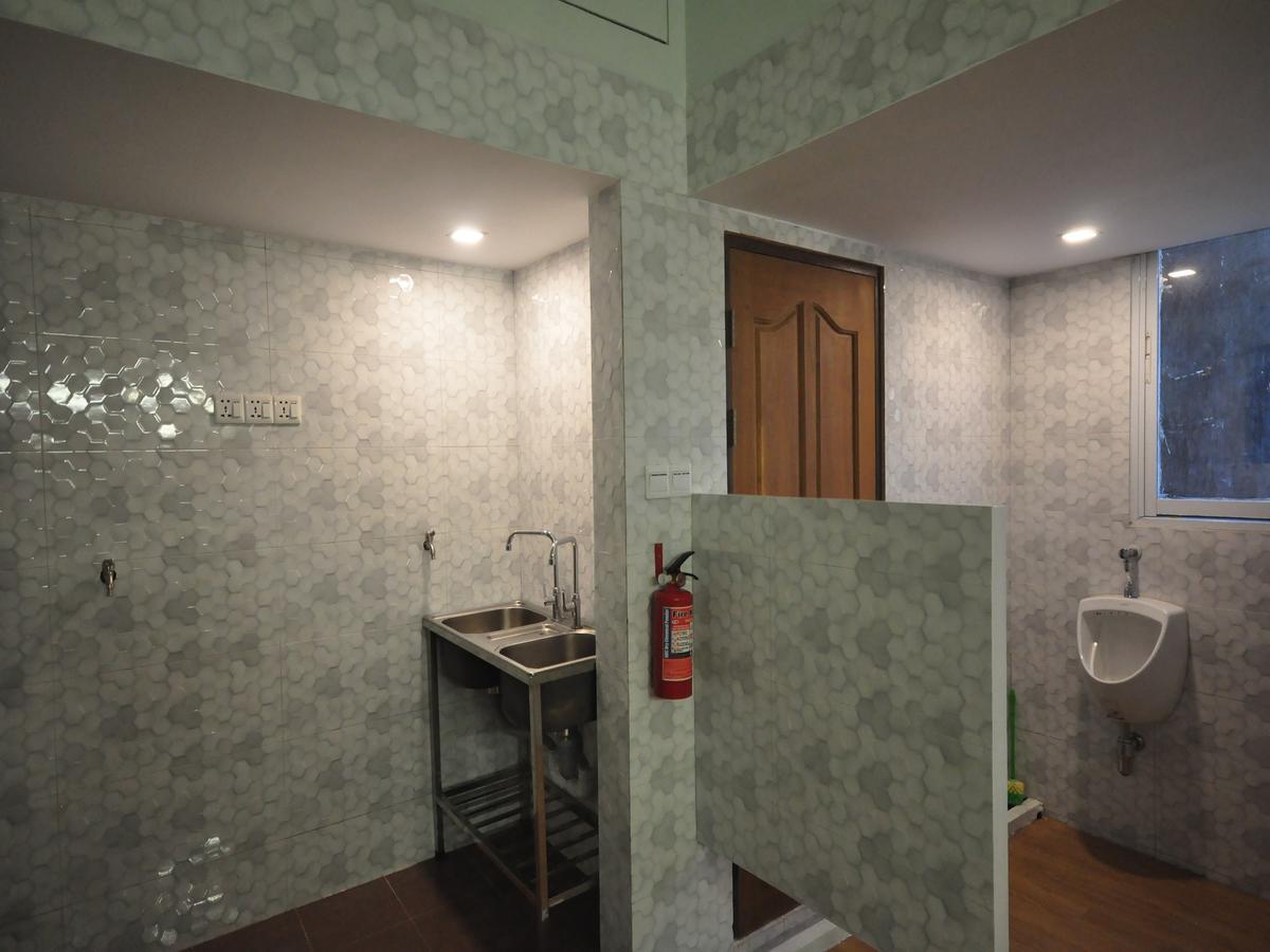 יאנגון Hostel Latha מראה חיצוני תמונה