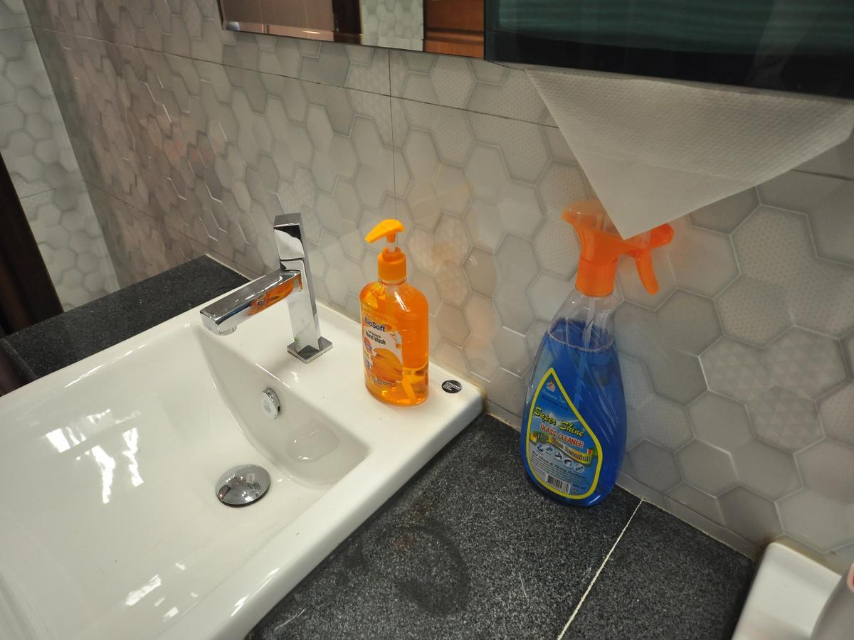 יאנגון Hostel Latha מראה חיצוני תמונה